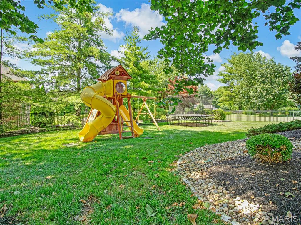 3025 Sunset Hills Blvd S, Edwardsville, IL, 62025, USA, 6 Bedrooms Bedrooms, ,6 BathroomsBathrooms,Residential,Active,3025 Sunset Hills Blvd S,26032642