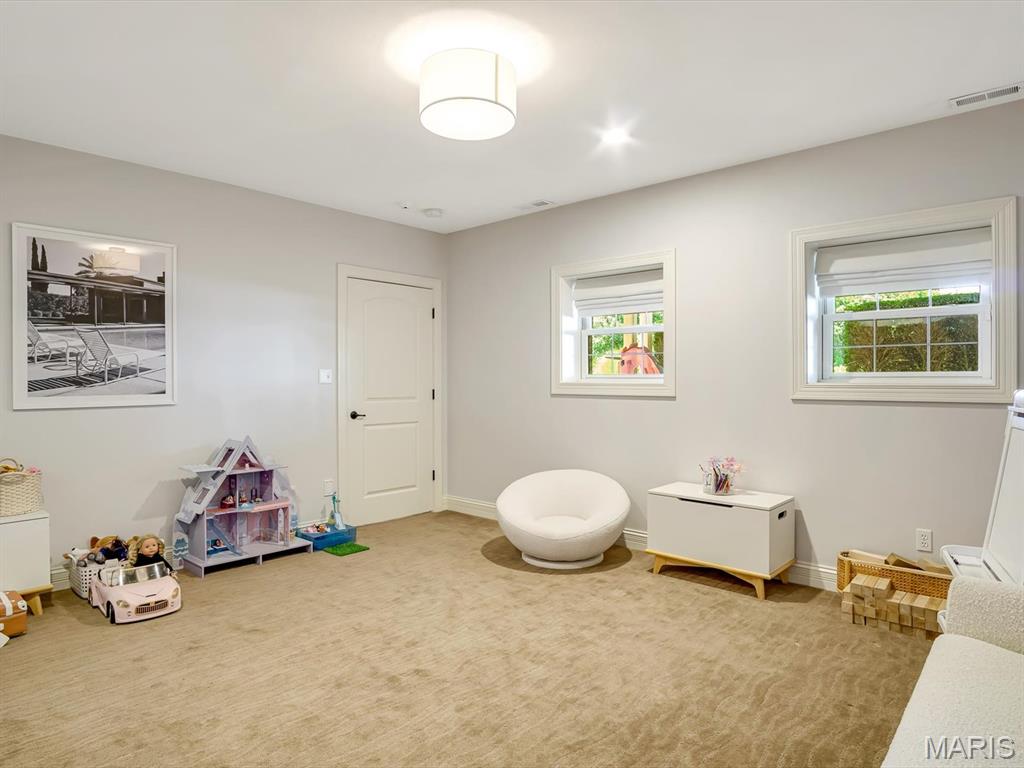3025 Sunset Hills Blvd S, Edwardsville, IL, 62025, USA, 6 Bedrooms Bedrooms, ,6 BathroomsBathrooms,Residential,Active,3025 Sunset Hills Blvd S,26032642