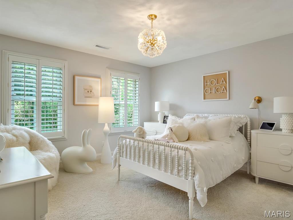 3025 Sunset Hills Blvd S, Edwardsville, IL, 62025, USA, 6 Bedrooms Bedrooms, ,6 BathroomsBathrooms,Residential,Active,3025 Sunset Hills Blvd S,26032642