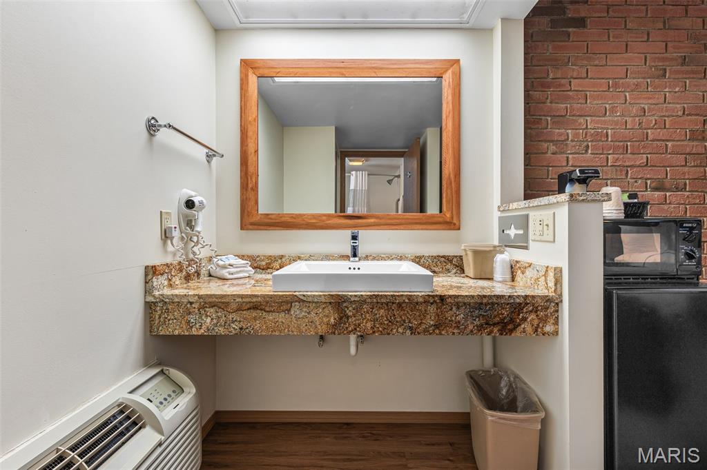 Fort Davidson Heights - Commercial Sale