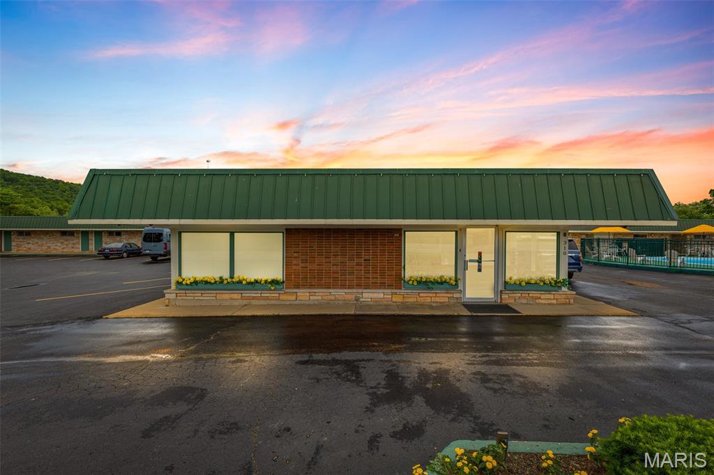 Fort Davidson Heights - Commercial Sale