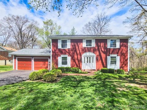 Photo of 250 Brixham Drive, Chesterfield, MO 63017 (MLS # 26021092)