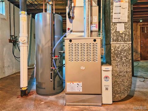 Tiny photo for 250 Brixham Drive, Chesterfield, MO 63017 (MLS # 26021092)