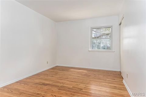 Tiny photo for 250 Brixham Drive, Chesterfield, MO 63017 (MLS # 26021092)