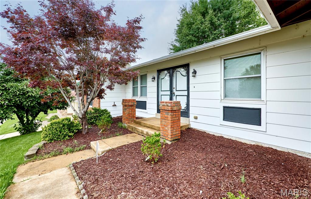 1815 Lakemont Lane