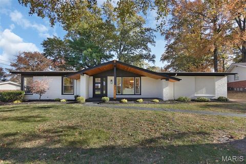 827 Woodruff Drive Ballwin MO 63011