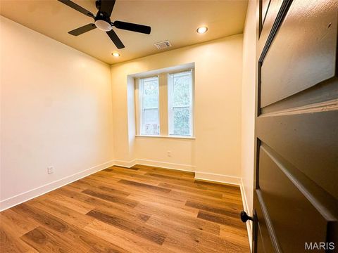 Tiny photo for 3647 Pennsylvania Avenue, St Louis, MO 63118 (MLS # 25070771)