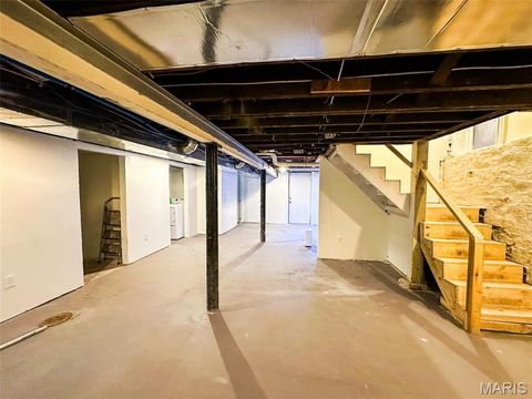 Tiny photo for 3647 Pennsylvania Avenue, St Louis, MO 63118 (MLS # 25070771)