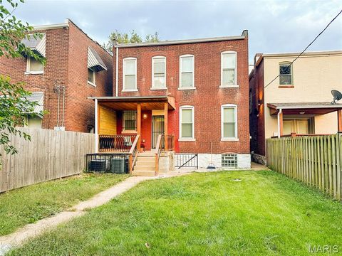 Tiny photo for 3647 Pennsylvania Avenue, St Louis, MO 63118 (MLS # 25070771)