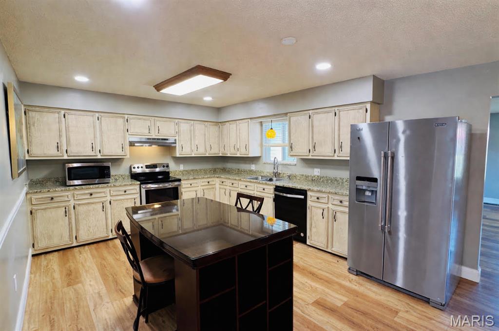 Rainbow Sub - Residential