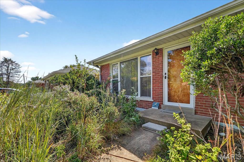 8737 Villa Crest Drive