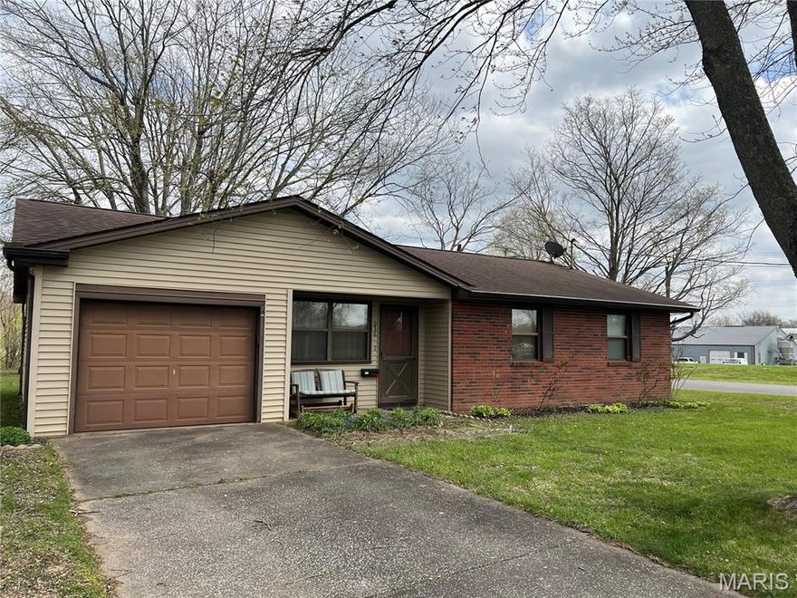 Welcome home to this cozy 3 bedrooms, 1 bath ranch sitting on a spacious corner lot! This home offers a practical layout with comfortable living areas and plenty of natural light. This home offers plenty of potential and is ready for your personal touch to truly make it your own. The spacious yard makes it perfect for relaxing, entertaining and everyday living.