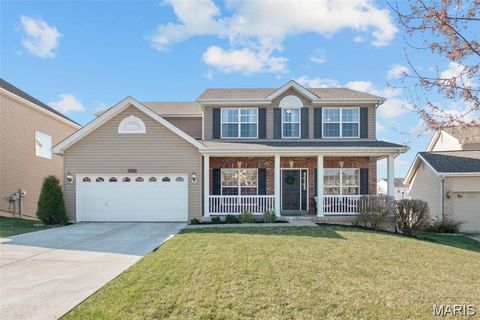 Photo of 308 Graywynd Court, Lake Saint Louis, MO 63367 (MLS # 26018554)