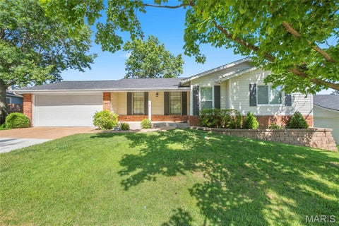 Photo of 5812 Birch Hollow Drive, St Louis, MO 63129 (MLS # 26038726)
