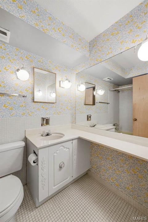 Tiny photo for 11872 Cresta Verde Drive #B, St Louis, MO 63146 (MLS # 26056818)