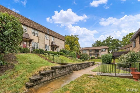 Tiny photo for 11872 Cresta Verde Drive #B, St Louis, MO 63146 (MLS # 26056818)