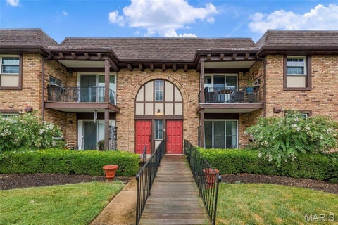 Photo of 11872 Cresta Verde Drive #B, St Louis, MO 63146 (MLS # 26056818)