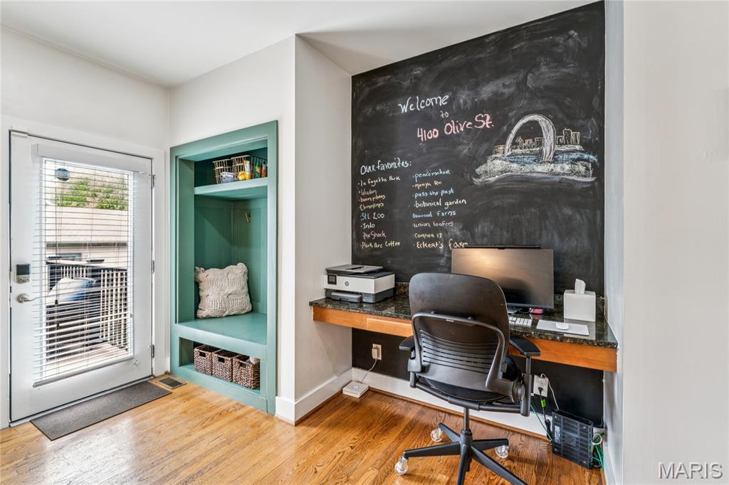 Gaslight Square East - Residential