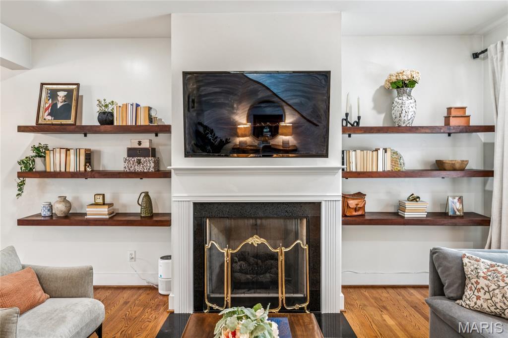 Gaslight Square East - Residential