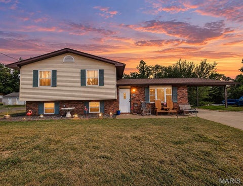 Photo of 500 S Vandervoot Street, Desloge, MO 63601 (MLS # 26059463)