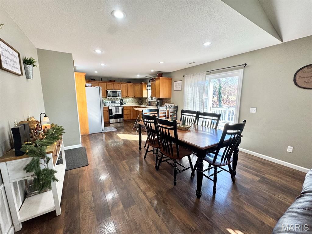 Photo of 1407 Birch Creek, Dexter, MO 63841 (MLS # 25079956)