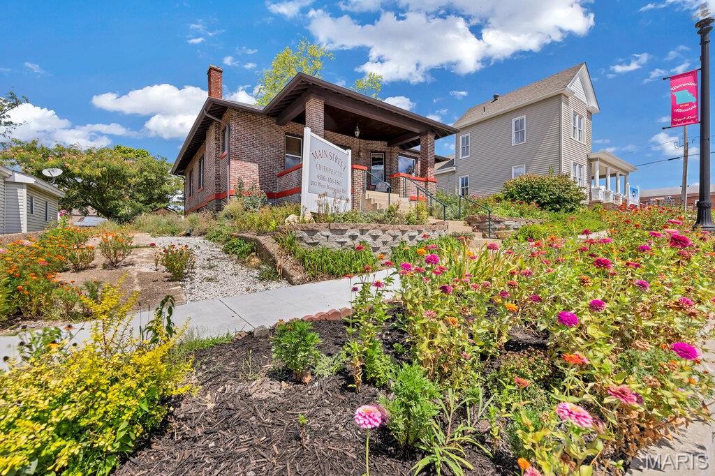 203 W Booneslick Road