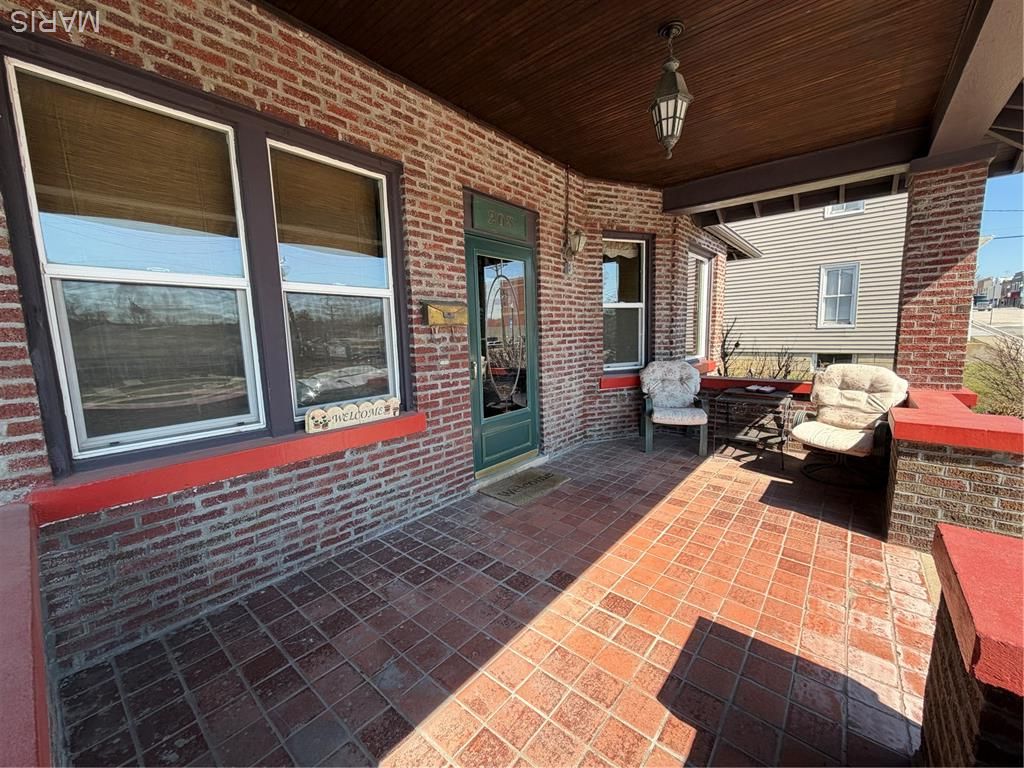 Photo of 203 W Booneslick Road, Warrenton, MO 63383 (MLS # 26013425)