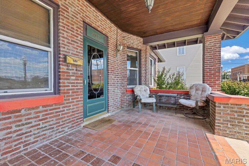 203 W Booneslick Road