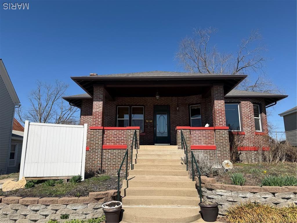 Photo of 203 W Booneslick Road, Warrenton, MO 63383 (MLS # 26013425)