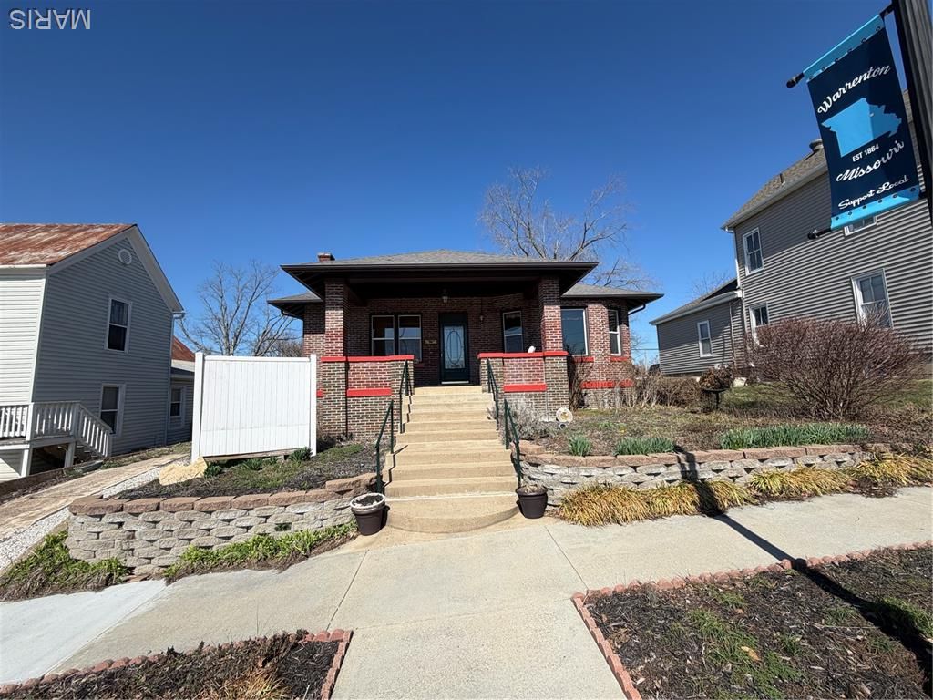 Photo of 203 W Booneslick Road, Warrenton, MO 63383 (MLS # 26013425)