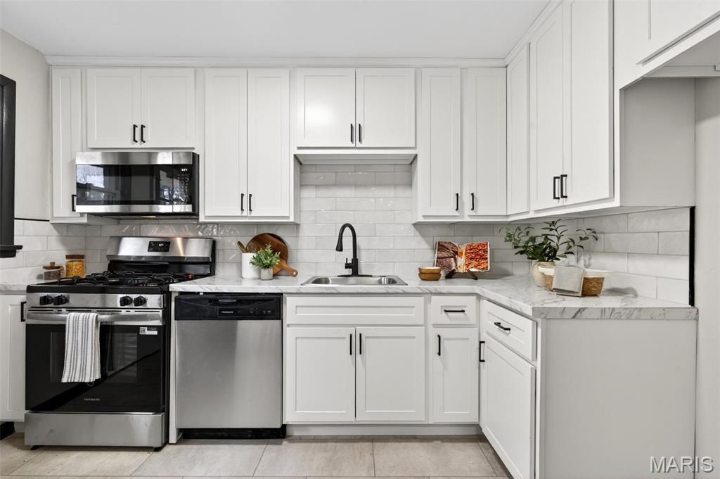 Photo of 3568 Wright Avenue, St Ann, MO 63074 (MLS # 26031634)