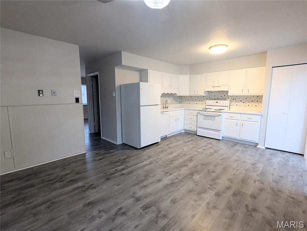 7411 Hazelcrest Drive