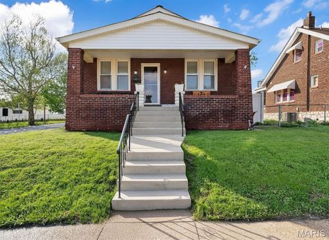 Photo of 3145 Clifton Avenue, St Louis, MO 63139 (MLS # 26022638)