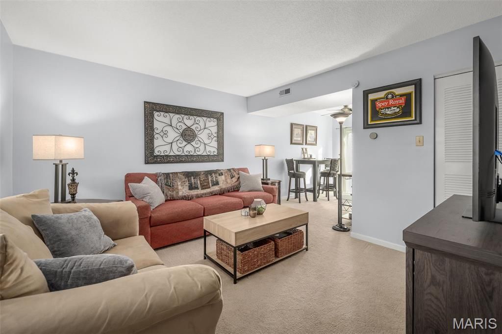 Photo of 1406 Peacock Lane, Brentwood, MO 63144 (MLS # 26013537)