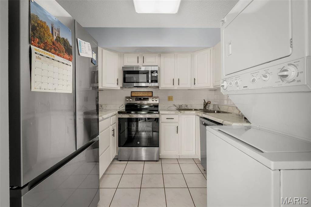 Brentwood Forest Condo Ph Eight - Residential