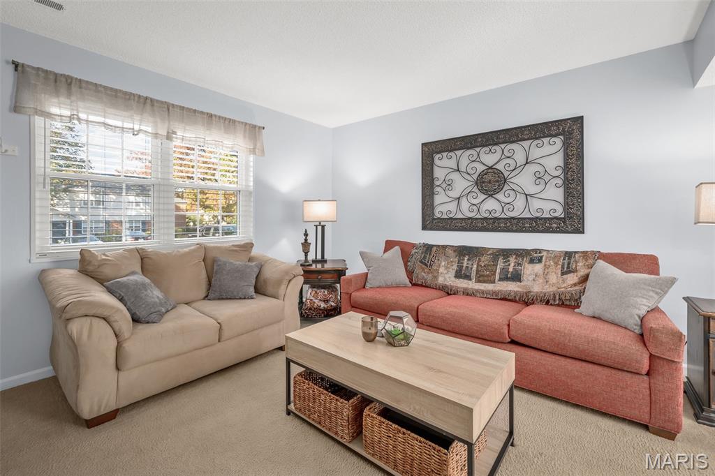 Brentwood Forest Condo Ph Eight - Residential