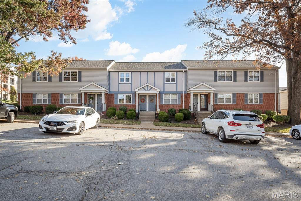 Brentwood Forest Condo Ph Eight - Residential