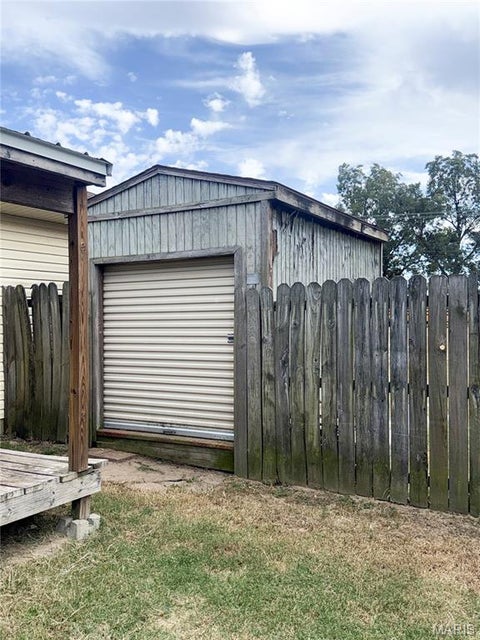 Tiny photo for 403 Michael Street, Kennett, MO 63857 (MLS # 26069142)
