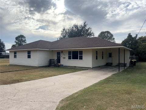 Tiny photo for 403 Michael Street, Kennett, MO 63857 (MLS # 26069142)