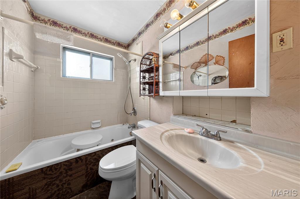 Broadlawns 6 - Residential