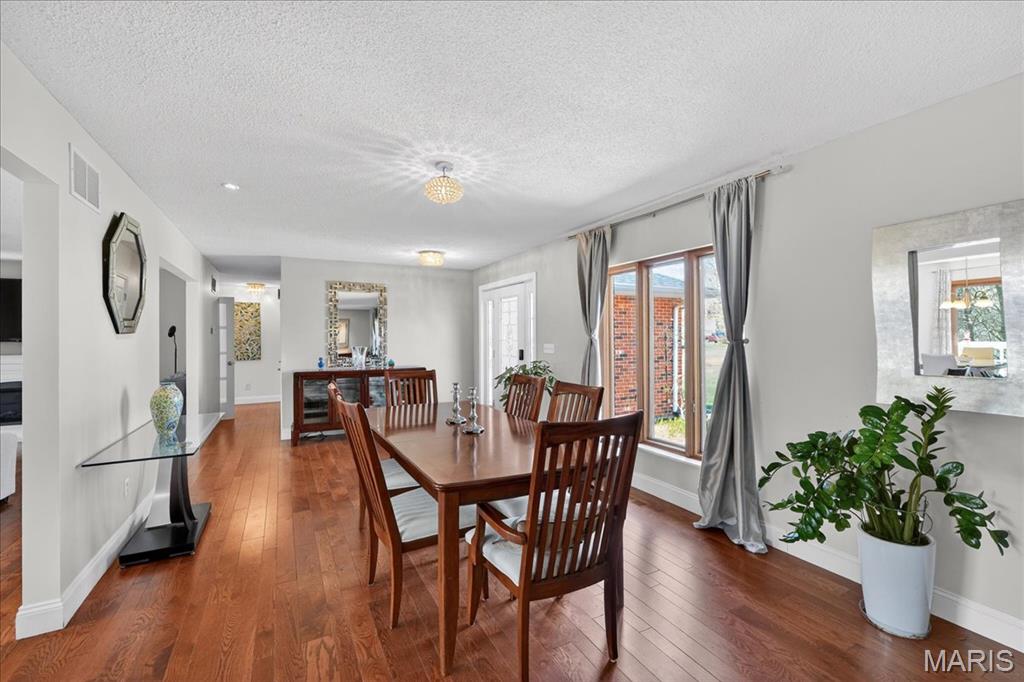 Villa Gran Estates - Residential