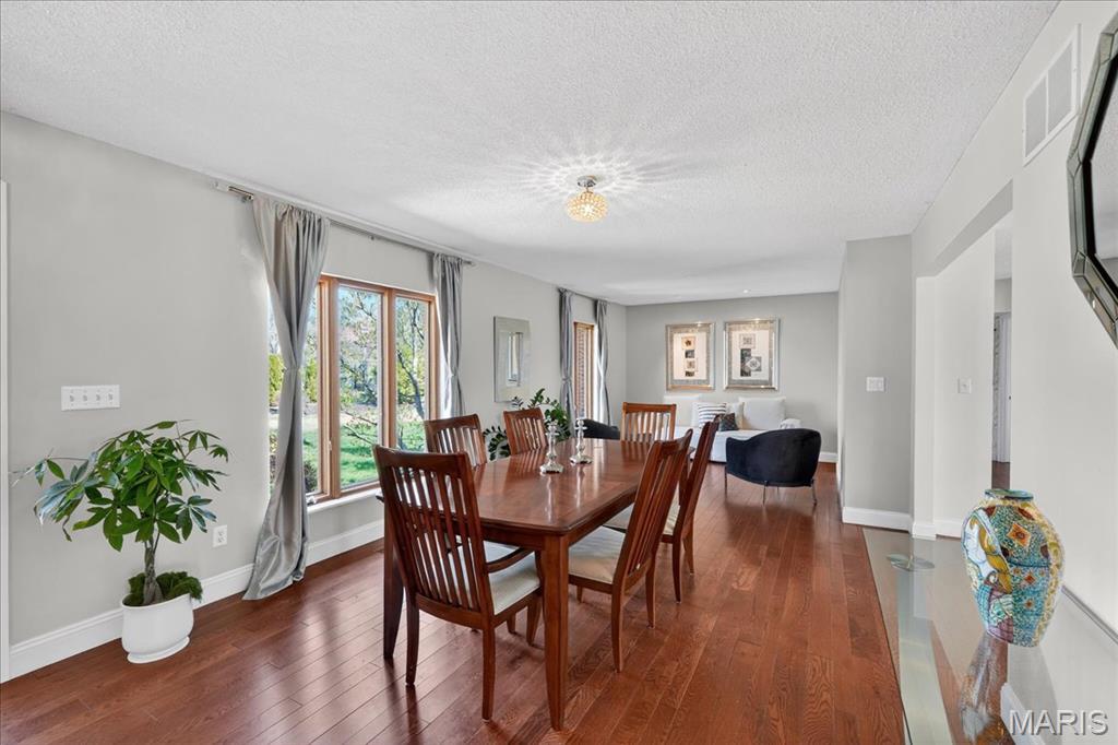 Villa Gran Estates - Residential