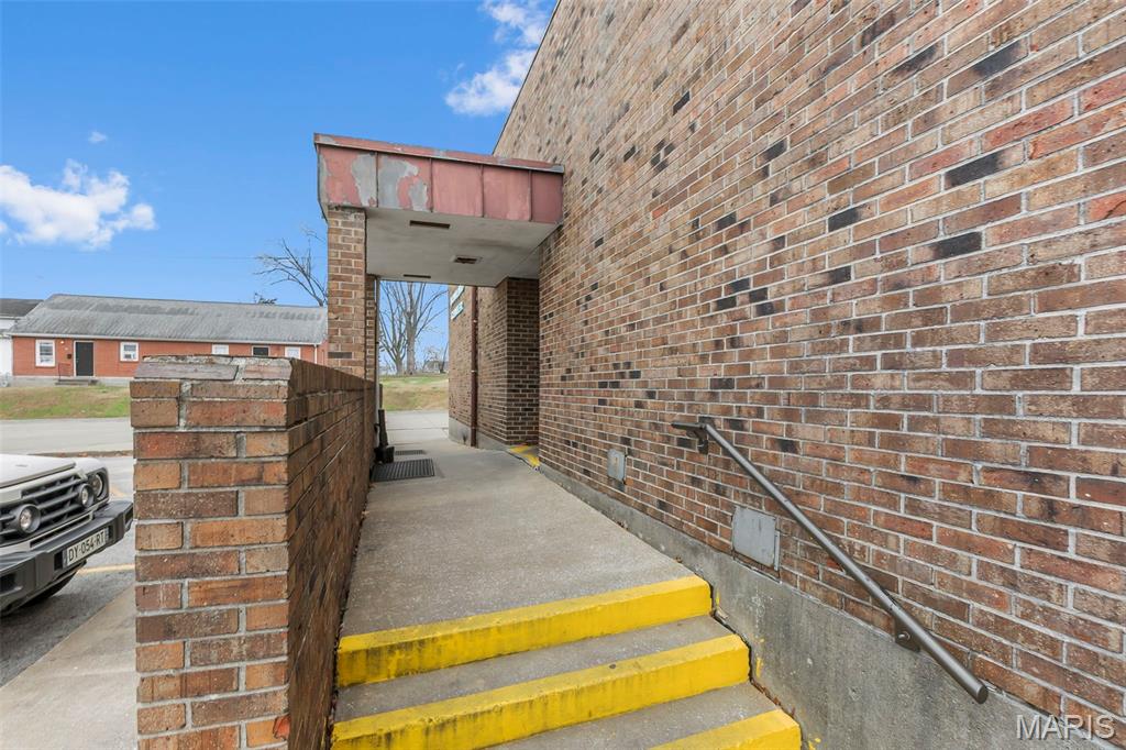 NA - Commercial Sale