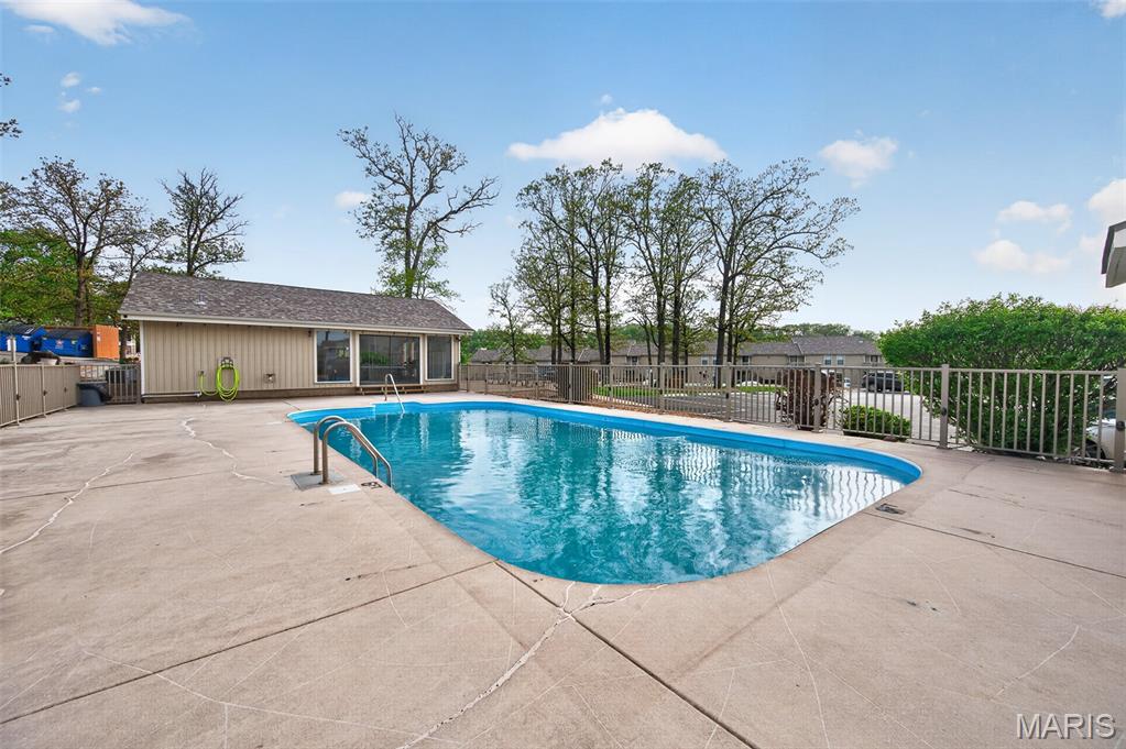 Indian Pointe Condominium - Residential