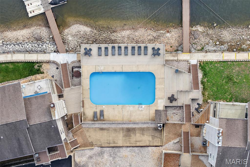 Indian Pointe Condominium - Residential