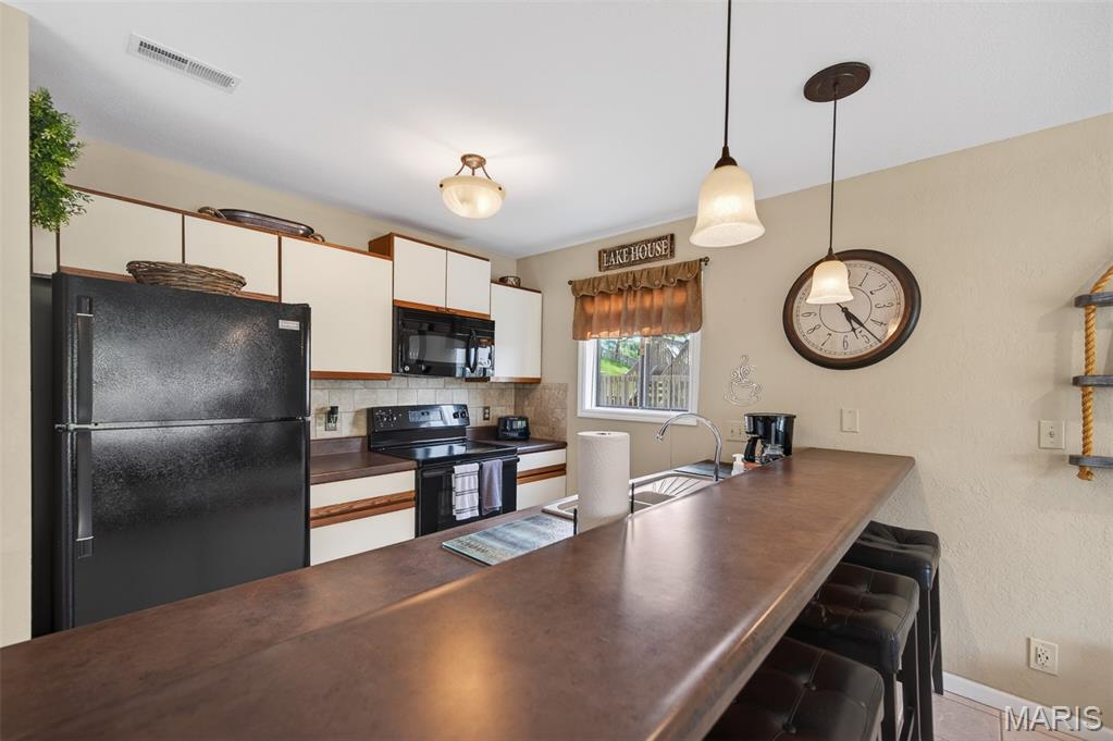 Indian Pointe Condominium - Residential