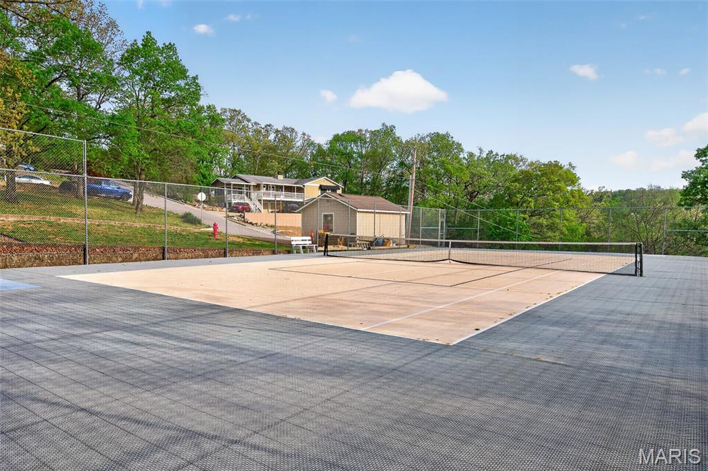 Indian Pointe Condominium - Residential