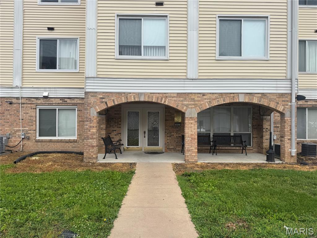 942 Guelbreth Lane 208