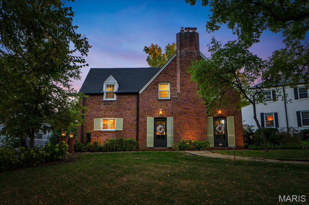 Photo of 35 Willow Hill Road, St Louis, MO 63124 (MLS # 26054545)