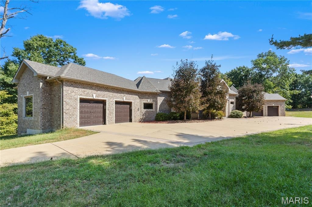 4068 Fleur Du Bois Drive